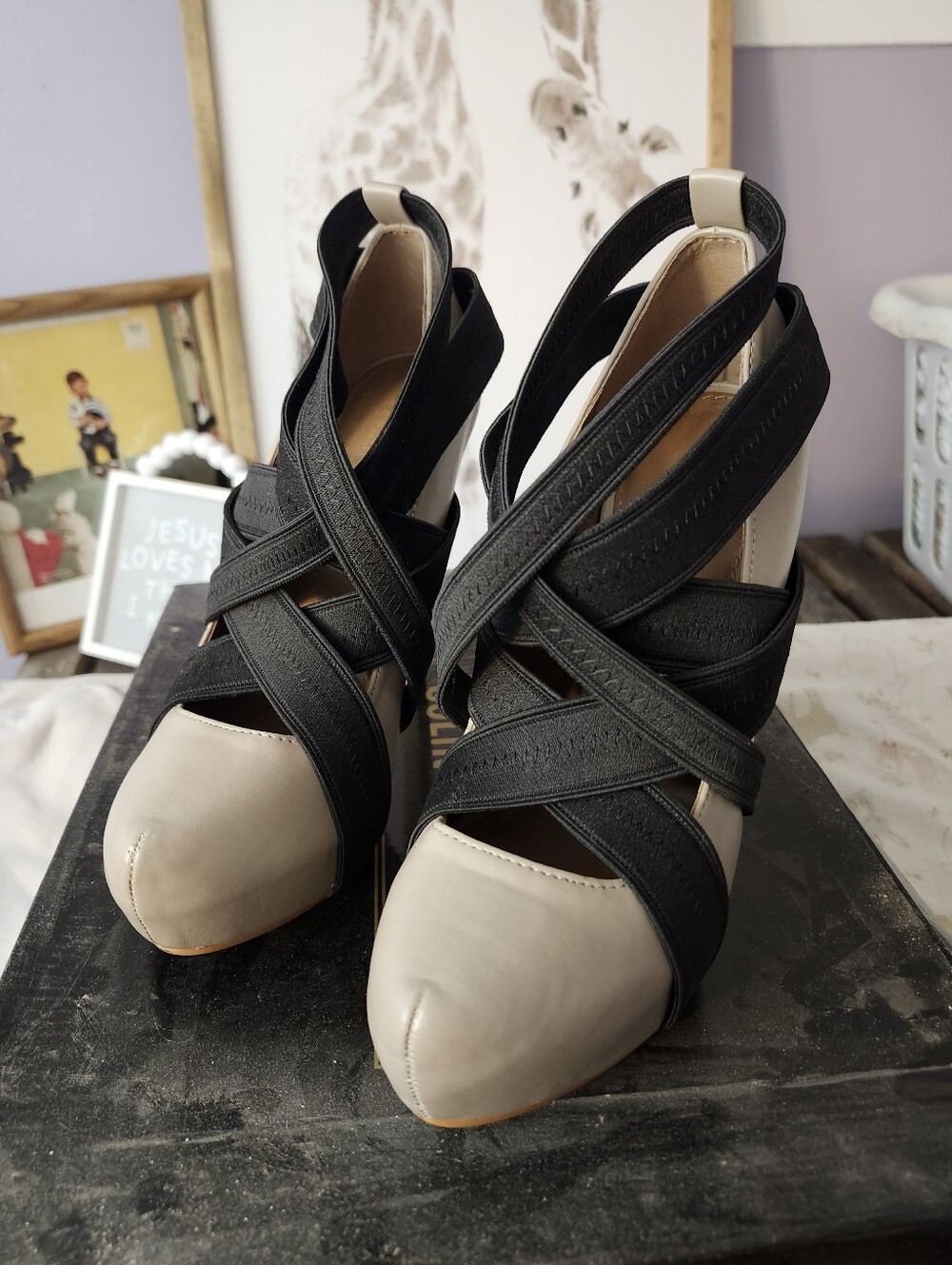 Women's Two-Tone Pointed Toe Strappy Heels